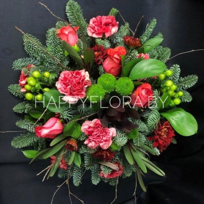 Красный траурный букет Красный траурный букет